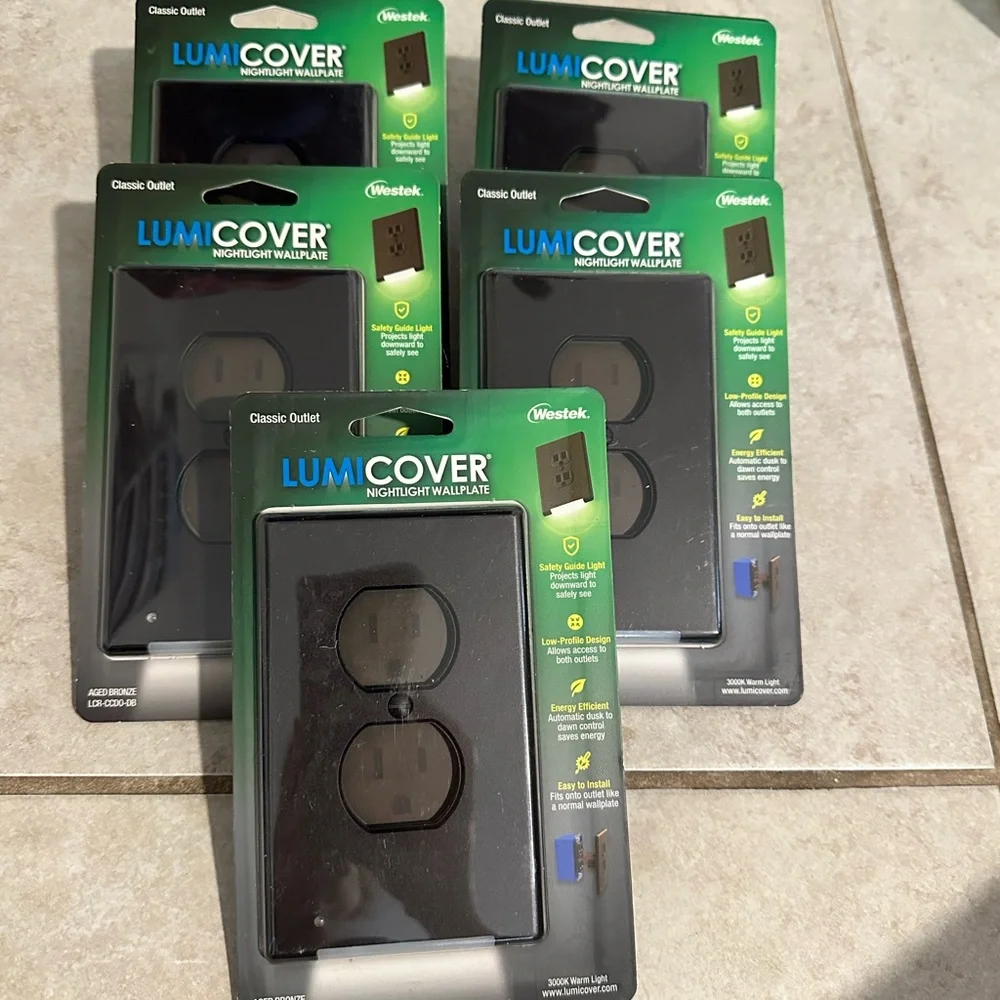 Illuminated light switch plate covers